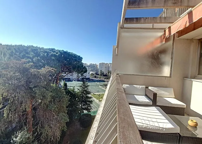 Henri Camille Real Estate -Fleuries7-Charming Studio W Big Terrace شقة *